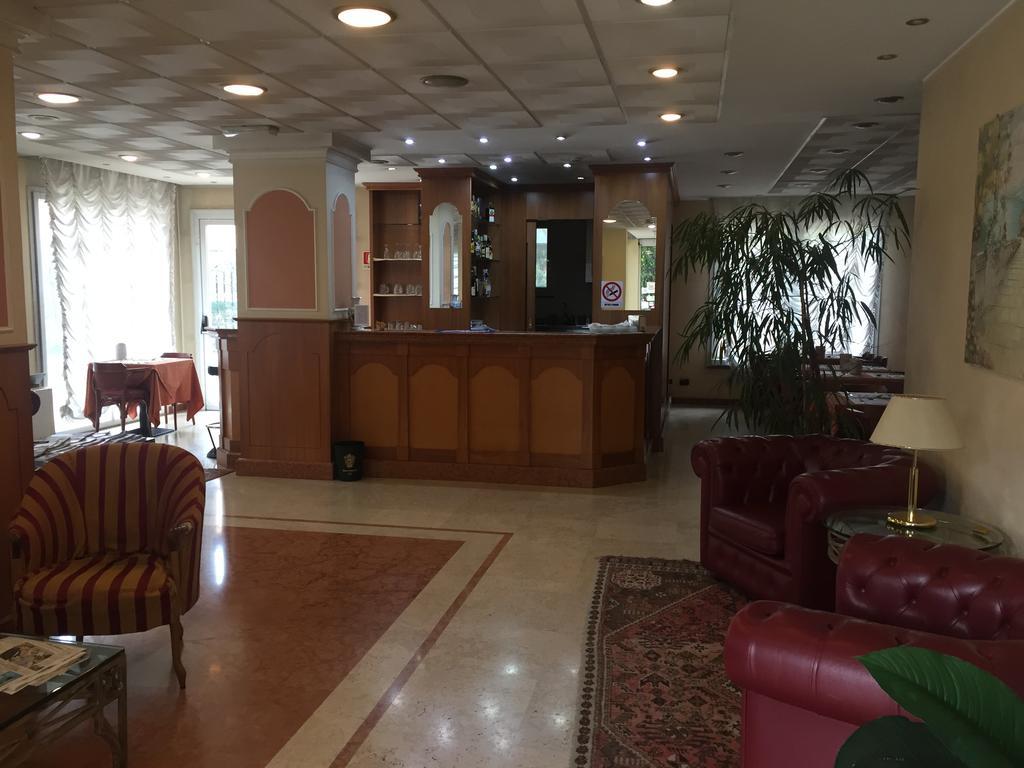 Hotel Visconti Melzo Eksteriør bilde