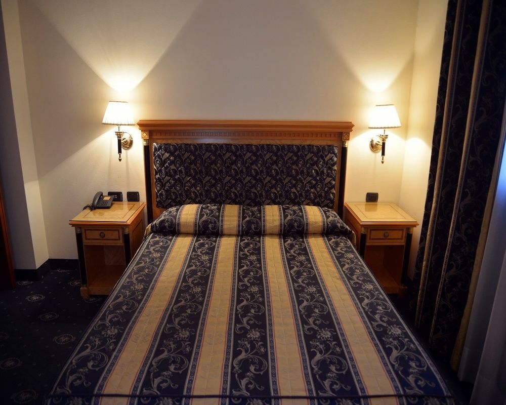 Hotel Visconti Melzo Eksteriør bilde